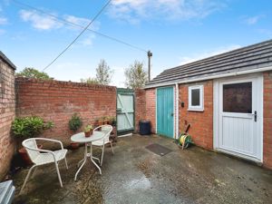 Photo 16- click for photo gallery